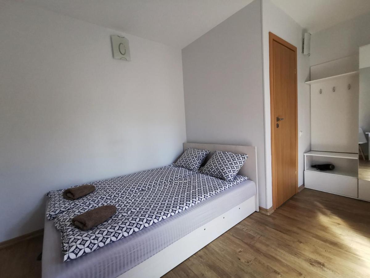 Hotel Poilsis Dzuku 10 A Palanga Exterior foto